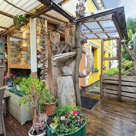 Inhabitable Museum In With Garden بيت للعطل