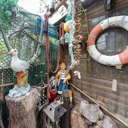 Сasa de vacaciones Inhabitable Museum In With Garden *